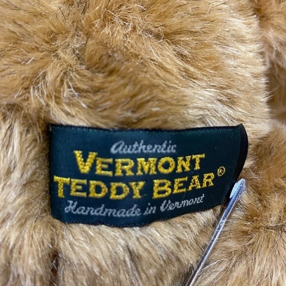 Authentic Vermont Teddy Bear Red Velvet Bow Handmade Valentine’s Day Birthday - Picture 5 of 8